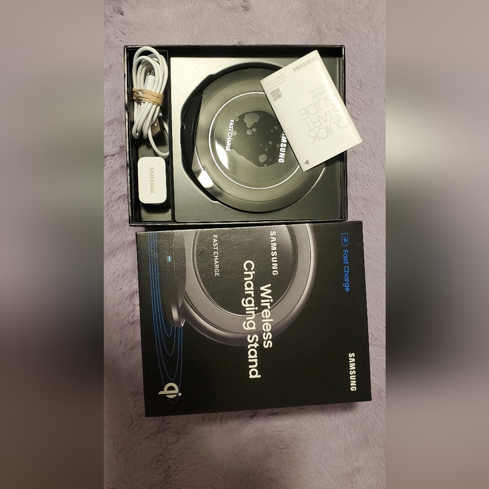 Wireless charging stand